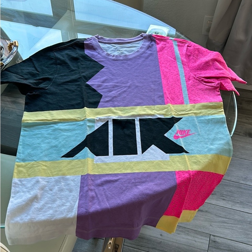 Nike Men Colorful Graphic T-Shirt